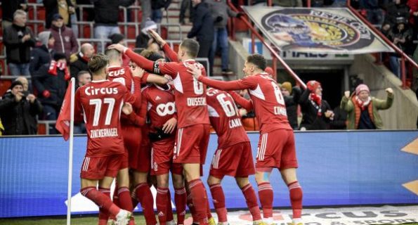 goal celebration Standard Liege